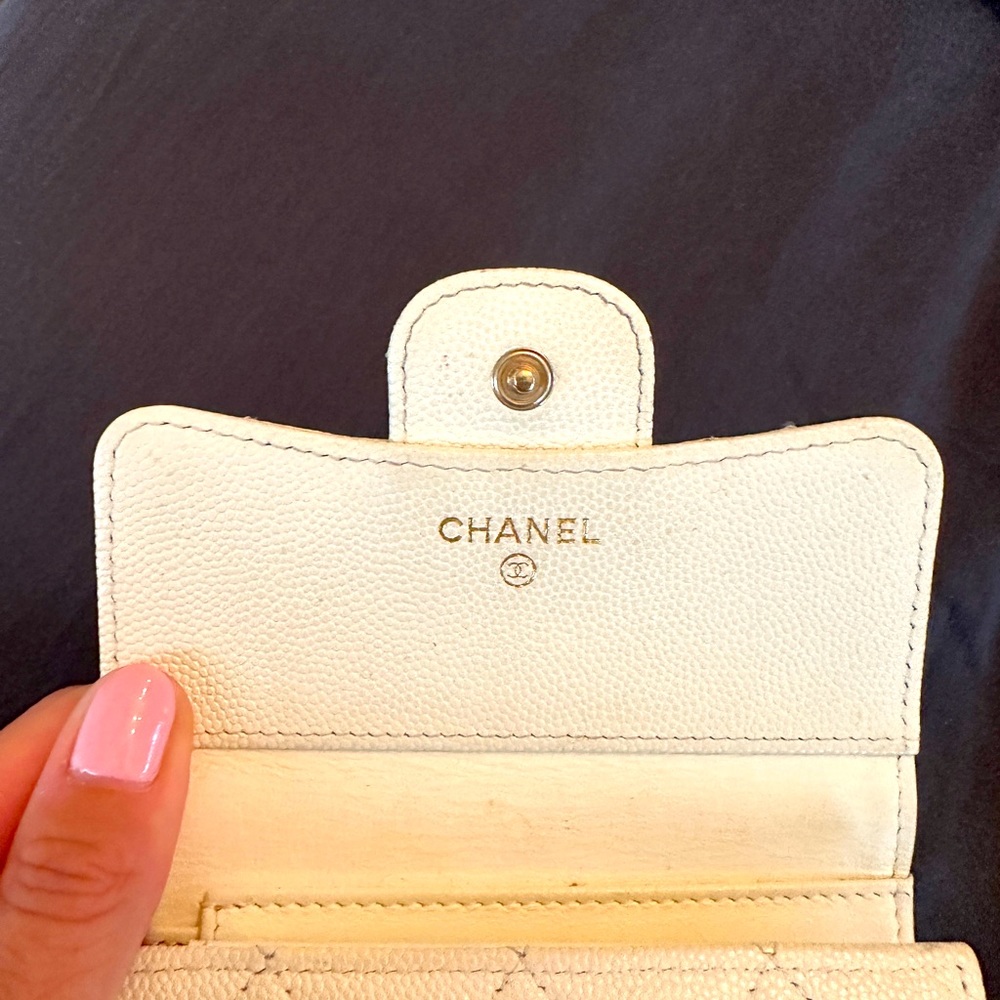 CHANEL Cream Wallet